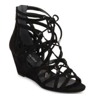 Kenneth Cole New York Dylan Wedge’s